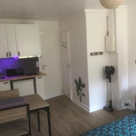 Studio Calme & Cosy Centre-Ville Bougival Apartament *