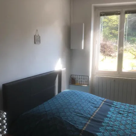 Studio Calme & Cosy Centre-Ville Bougival Apartament