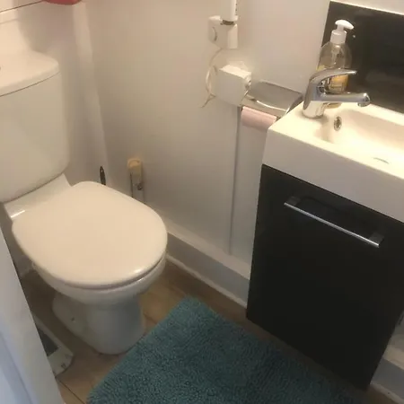 Apartament Studio Calme & Cosy Centre-Ville Bougival